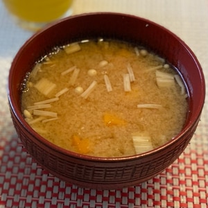 バターナッツかぼちゃとキノコの味噌汁